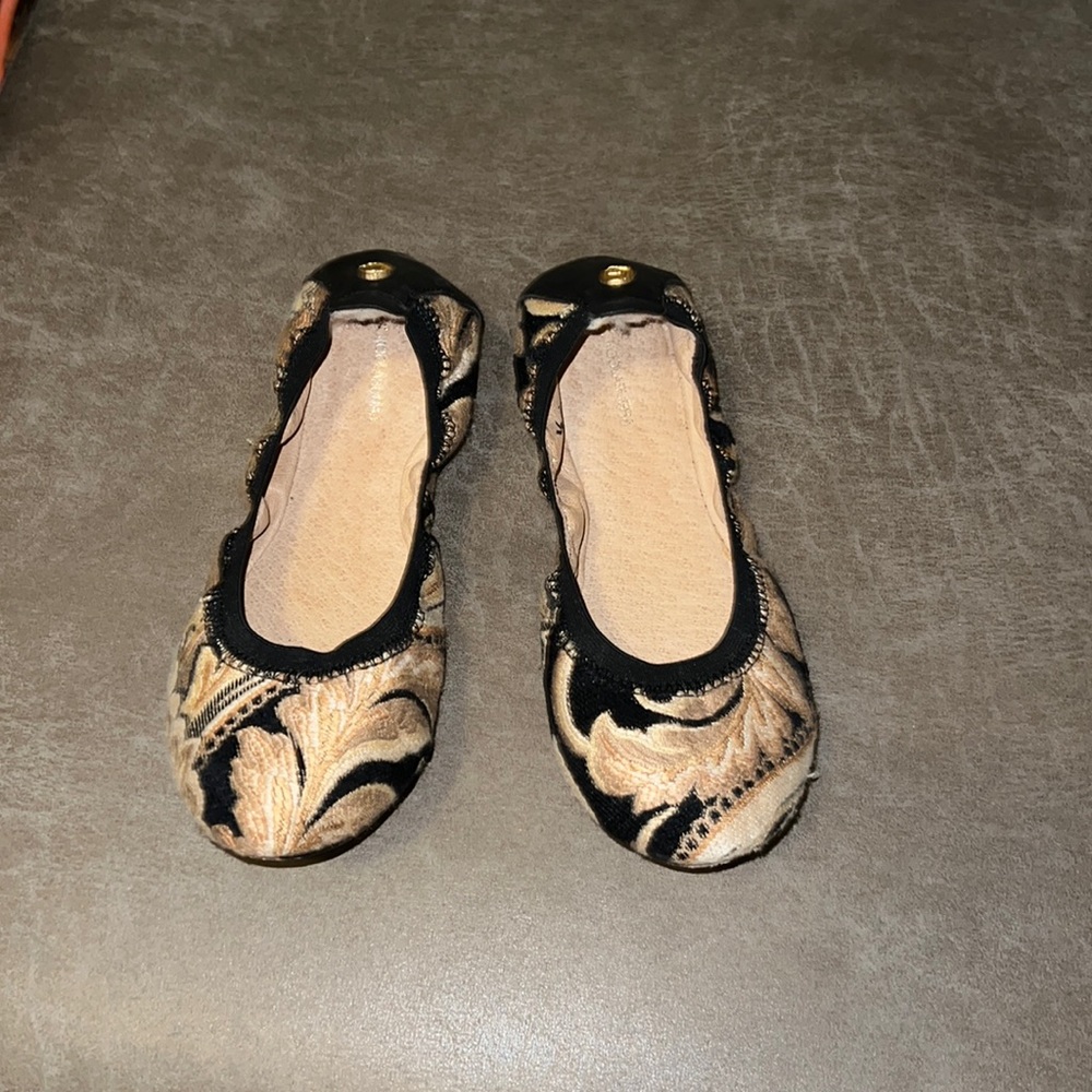 Womens flats